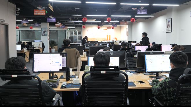 迎新年 开新局 十四年！雨城这家公司竟服务了全国百万人还默默做了这些事…(图2)